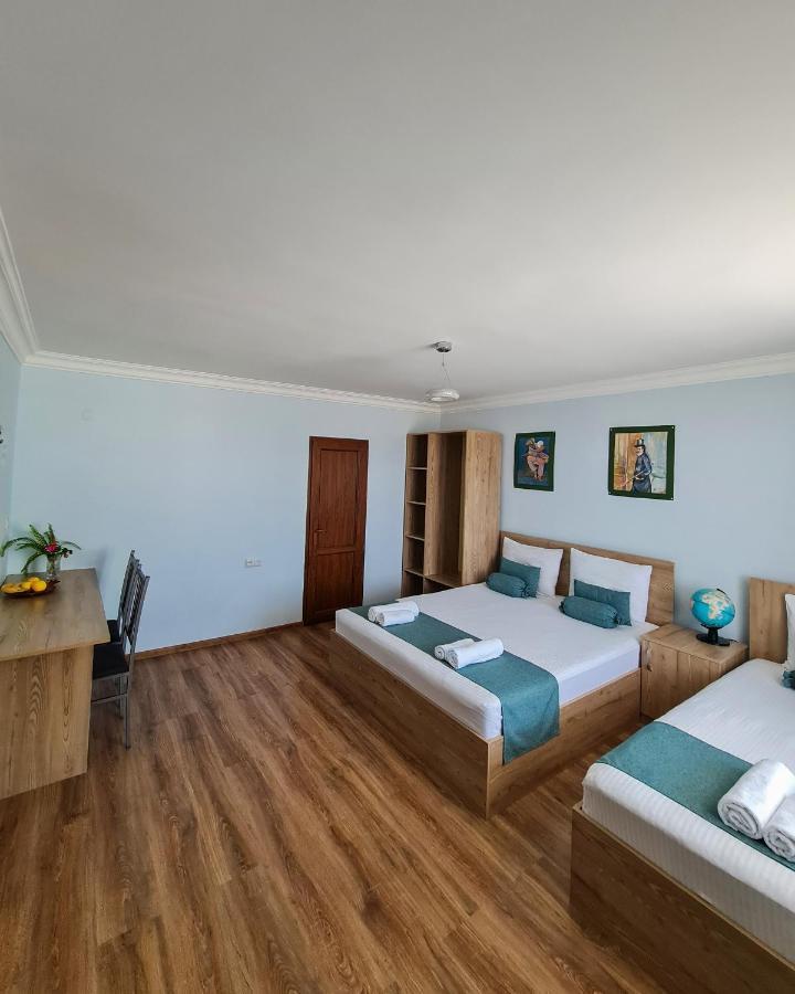 Seva Guesthouse And Cottages Byurakan ภายนอก รูปภาพ